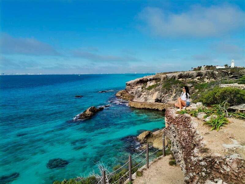 Isla Mujeres Catamaran Tour: Snorkel & Beach Adventure - The 40ft Catamaran Day: a simple itinerary with built-in freedom