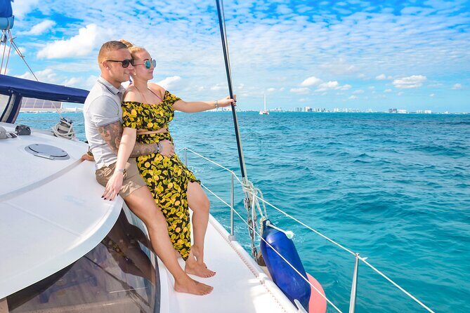 Isla Mujeres Catamaran Tour with Open Bar, Lunch and Snorkeling - Spinaker thrills plus national open bar on the way
