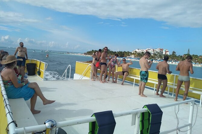Isla Mujeres Catamaran Unlimited! Transportation from Playa del Carmen - Price and value: what you pay, what you still owe