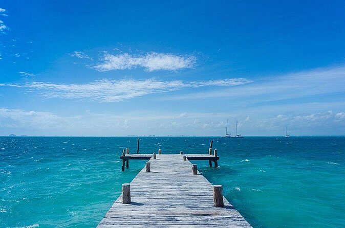 Isla Mujeres Deluxe (boat, Snorkeling, Free Time At Isla Mujeres Downtown-food) - North end to downtown: how the free time really plays