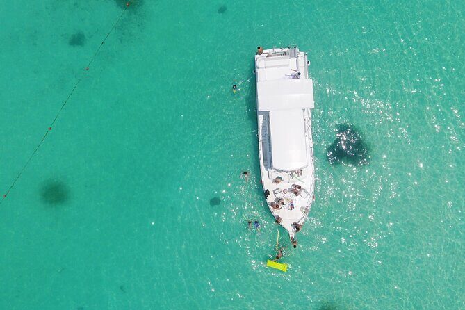 Isla Mujeres Full Day Tour on Yacht with Snorkel and Buffet - The Cruise Out: Mangroves, Calinda Bridge, and the First Set of Tips