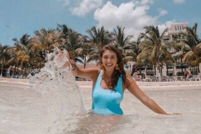 Isla Mujeres tour from Cancún (open bar, lunch ) - Beach club lunch and national open bar: the part most people will talk about