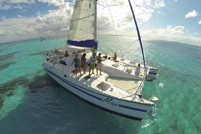 Isla Mujeres tour from Cancún (open bar, lunch ) - Time to walk Isla Mujeres: use the freedom instead of rushing it