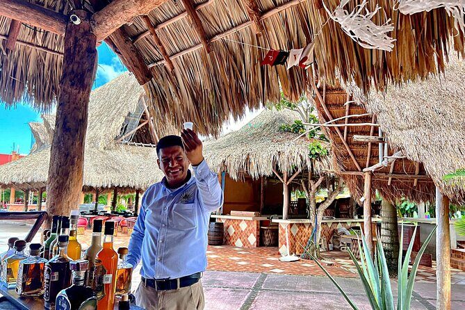 Island Tour in Cozumel, Mayan Show & Tacos - Stop 1 at El Mirador: rock formations, photos, and blowholes