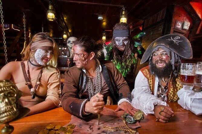 Jolly Roger Pirate Show and Dinner Cruise with Open Bar - How the dinner works during the show night
