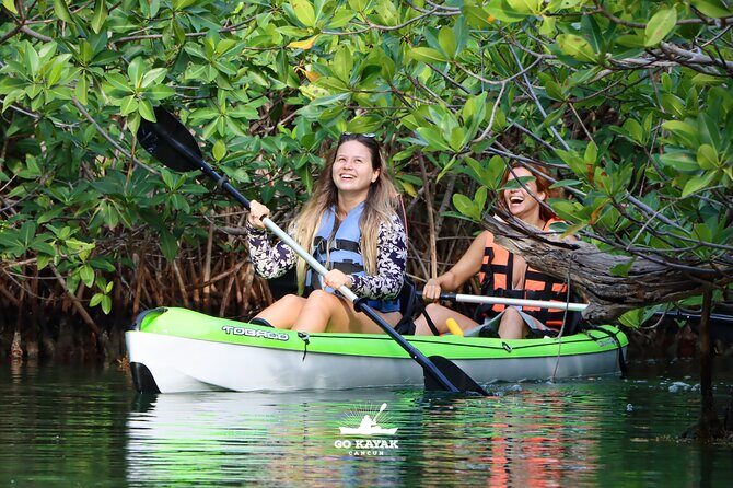 Kayak Tour at Sunset in Cancun - Sunset sun: what to do when the sky is gorgeous but the paddle is work