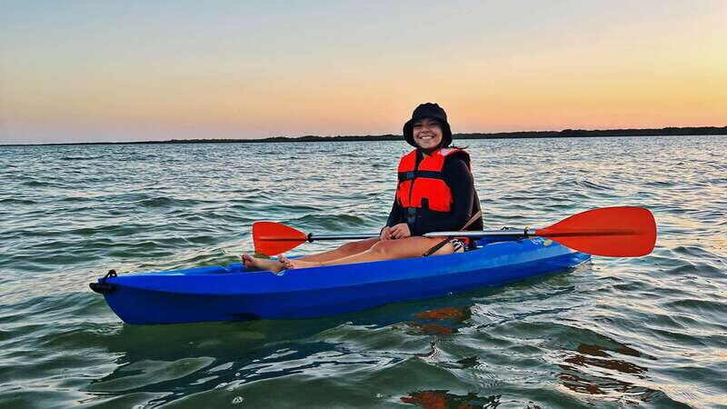 Kayak Tour in Cancun with Photos included - Two hours in Nichupté Lagoon: calm water, real wildlife, guided focus