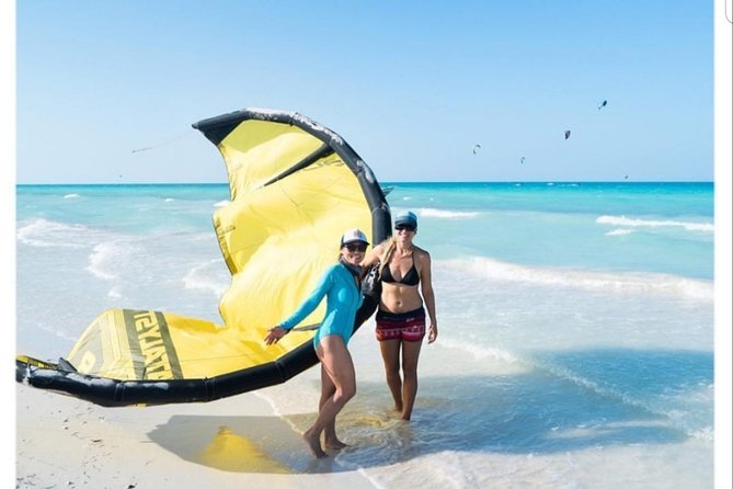Kitesurfing lessons in Isla Holbox - Gear, safety, and what to expect when it’s not all brand-new