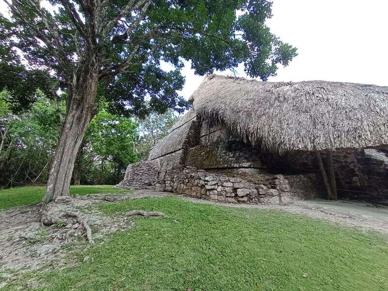Kohunlich: Temple of the Sun with Professional Native Guides - Price and Value: What $122 Buys You Beyond Entrance Tickets
