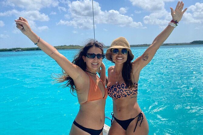 Lagoon of 7 colors from Costa Maya - Boat Tour and transportation - Boat, group size, and comfort: sailing vibes with a time limit