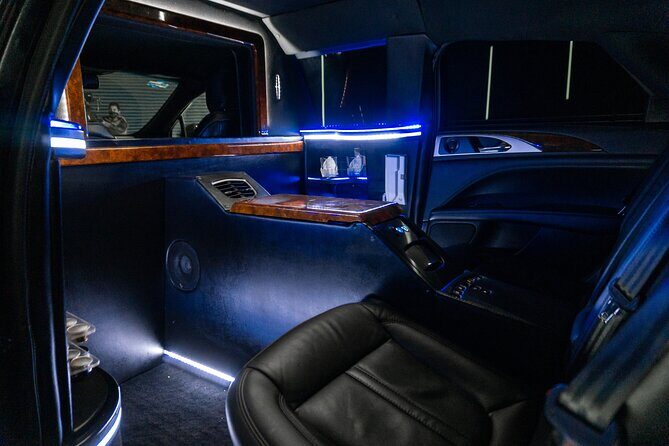 Lincoln Strecth Limo from Costa Mujeres to Cancun Airport - Price and Value: What $153 Per Group Really Means