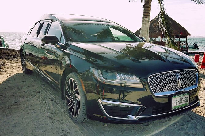 Lincoln Strecth Limousine with Wi Fi on board - Who This Transfer Fits Best