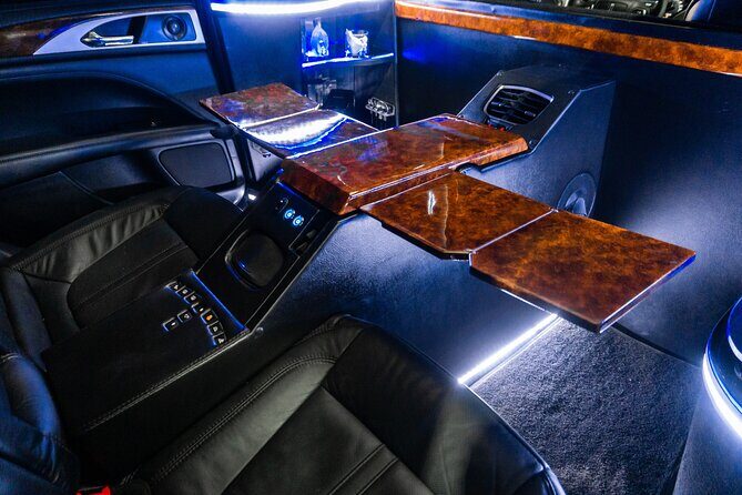 Lincoln Stretch Limo from Tulum to Cancun Airport - A Stretch Limo Transfer for the Moment You Want Quiet