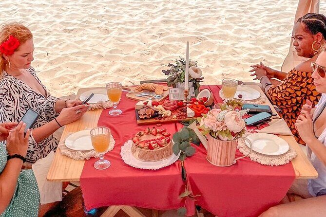 Luxury picnic on the beach - Riviera Maya beaches: what Playa Paraiso, Punta Esmeralda, and Chac Mool mean for your day