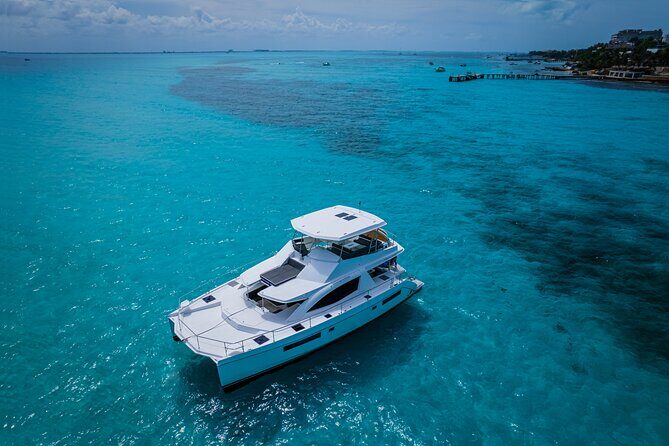 Luxury Private Bachelorette Yacht – 51' Leopard Tulum - Riviera Maya cruise time: what you do during the 4 hours