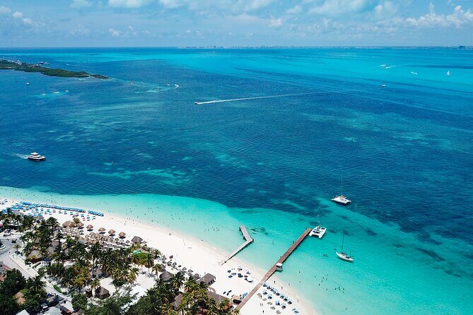Luxury Sailing Experience to Isla Mujeres with Lunch & Open Bar - Price breakdown: what you get for $149, and what costs extra