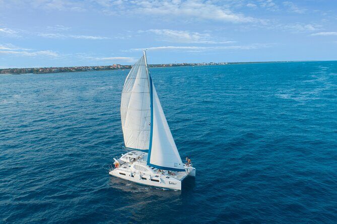 Luxury Sailing & Snorkeling Experience from Riviera Maya - Group Size, Crowding, and What the Crew Can Control