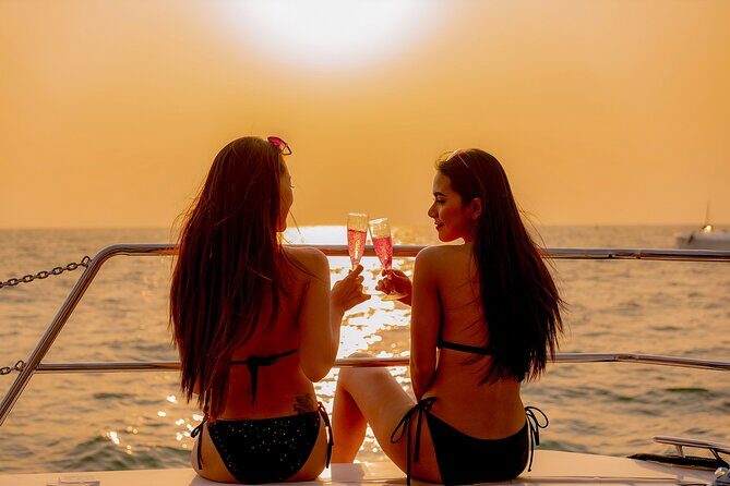 Luxury Sunset Sailing Cruise in Cancun with Light Dinner and Open Bar - Key Highlights You Should Actually Care About