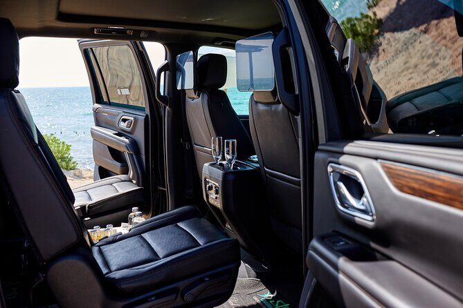 Luxury Suv departures from Tulum to Cancun Airport - Tulum pickup: choose your time, meet in the lobby, don’t risk the clock