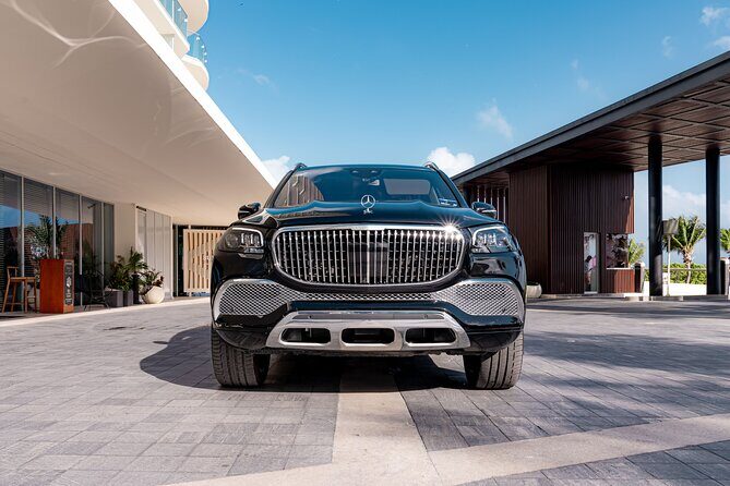 Luxury Transfers in a Mercedes Maybach GLS 600 - The ride to the Hotel Zone: comfort, local info, and little surprises