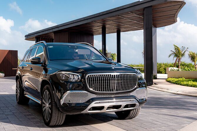 Luxury Transfers in a Mercedes Maybach GLS 600 - Getting into the Maybach: what to show, what to check