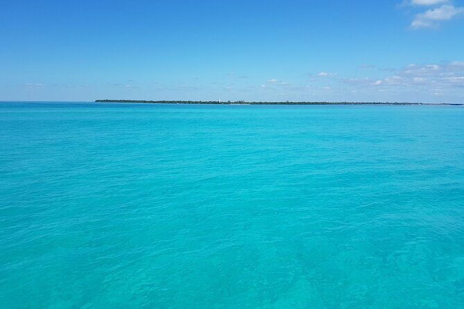 Magic Sian ka'an Deluxe two boats - Stop for Lunch at Punta Allen: Buffet, Drinks, and the Lobster Reality