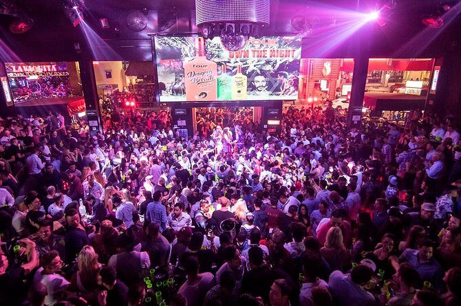 Mandala - Inside Mandala Cancun: Music, Dancing, and Show Moments