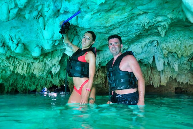 Mayan Cenotes Experience with Mayan Ruins or Local Community - The guides: why clear storytelling matters in ruins and caves
