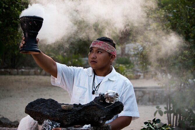 Mayan Ceremony in Tulum. Temazcal, Dinner and pick up included. - The Dos Palmas village visit: context before the ritual