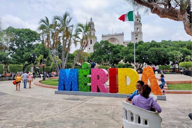 Mérida Scavenger Hunt and Sights Private Self-Guided Tour - Parque de Santa Lucía: When the game turns into a stroll