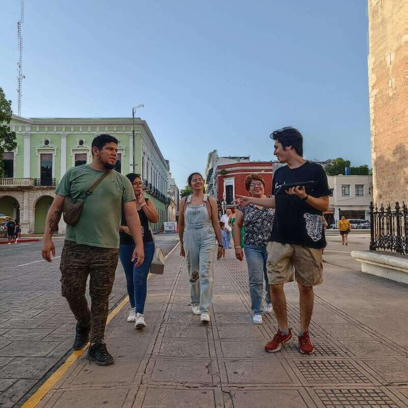 Mérida Walking Tour with Drink & Snacks - Corredor Gastronómico de Mérida: finishing with an easy next move
