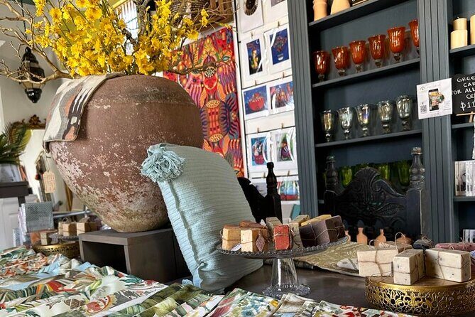 Merida's Ultimate Experience Shopping TOUR - Stop type #4: Artisan cooperatives and family-owned cottage industry finds