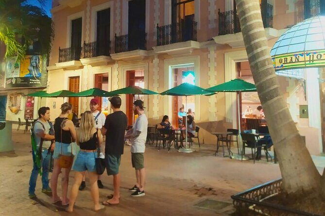 Mike&Duck Walking Tour Merida - Getting oriented: Parque Santa Lucía to Museo Casa Montejo