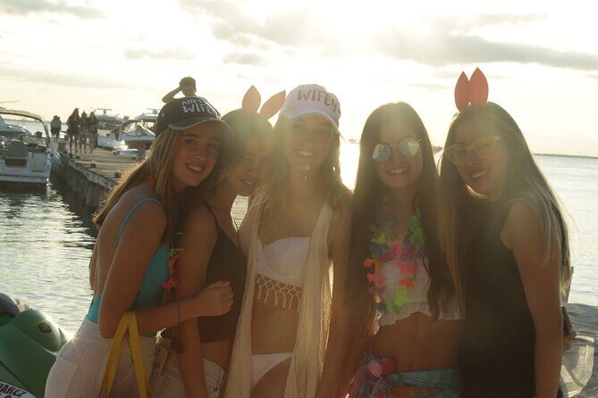 Only Adults Catamaran, Party Isla Mujeres! Departures from Cancun - What to pack for a 12:00 pm sea-and-beach day