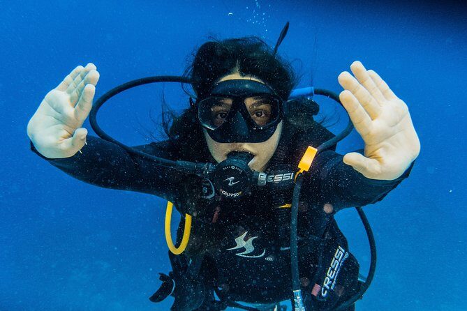 Open Water Course Cozumel - Day 1 training: pool practice where buoyancy becomes muscle memory