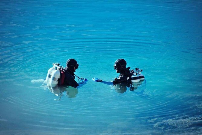 Open Water Diver course PADI in Cancun - Diversland days: theory plus pool skill sessions that build confidence fast