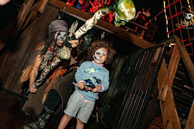 Pirate Ship Jolly Roger with Dinner and Open Bar - Timing and how the boarding works from Punta Sam