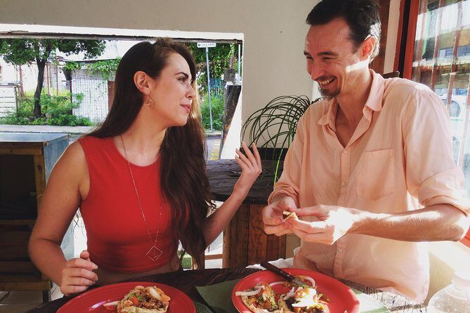 Playa del Camen Vegan Mexican Food Tour - Meeting point and timing: find the corner and plan your walk
