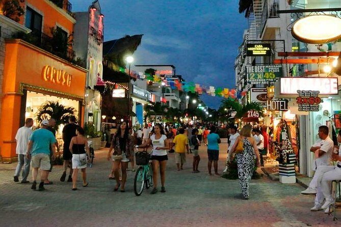 Playa del Carmen Shopping Tour Fifth Avenue and Mamitas Beach Club - Mamita’s Beach Club stop: beach time plus a discount