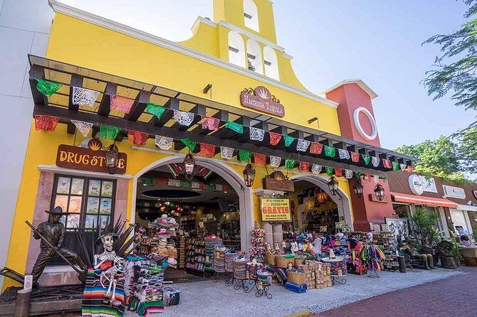 Playa del Carmen Shopping Tour Fifth Avenue and Mamitas Beach Club - Round-trip A/C and pickup timing reality