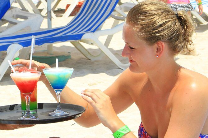 Playa Uvas Open Bar Exclusive Pass - Arrival and Setting Up at Playa Uvas (The Part That Makes or Breaks the Day)