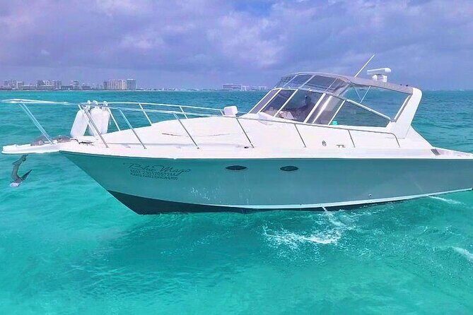 Private Cancun Yacht Tour 42ft up to 8 pax - Where you cruise: the Bahía Nichupté channels and bay views