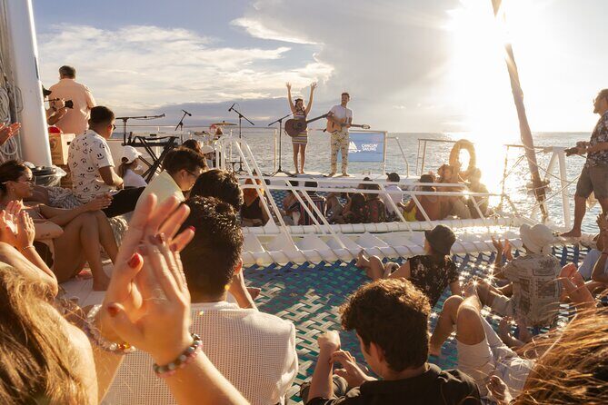 Private Catamaran from Cancun to Isla Mujeres | For up to 100 pp - Key things that make this catamaran day work