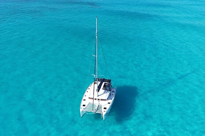 Private Catamaran Tour Super to Isla Mujeres - Walking Isla Mujeres on your own: using free time well