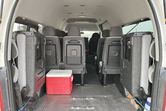 Private Departure Transfer to Cancun International Airport - Luggage, water, and the ride itself: small details that matter