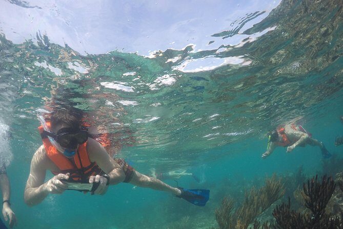 Private Fishing Tour in Yacht Playa del Carmen - Drinks, Snacks, and the Fresh-Catch Bonus