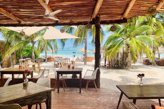 Private flight to Holbox from Cancun - Who this private flight is best for