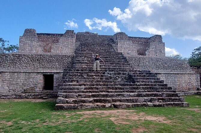 Private guide service in the archaeological zone of Ek Balam - Inside the wall: what you’ll actually see at Ek Balam
