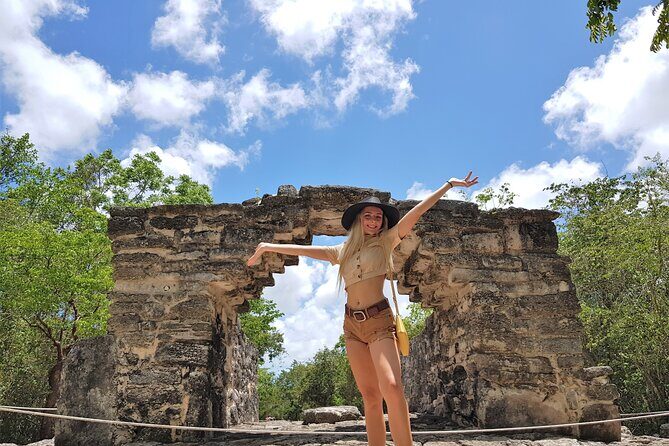 Private Half Day Cultural Tour to Mayan Ruins and Cenote - Stop 1 in Cozumel: From First Mass Footprints to Gonzalo Guerrero