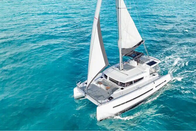 Private Luxury Catamaran Cancun to Isla Mujeres | For up to 30 pp - Key highlights worth your attention